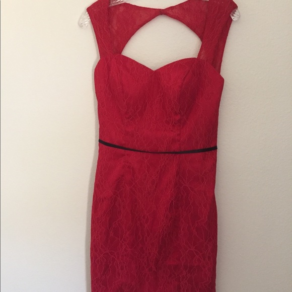 COCOMELODY Dresses & Skirts - COCOMELODY - RED SIZE 4 PROM OR PARTY 🎊 DRESS